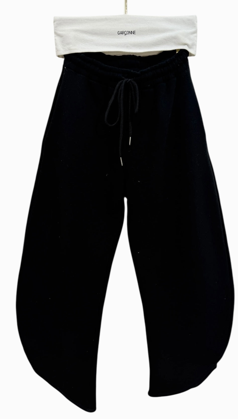 SPORTA KOSTĪMS MELNS