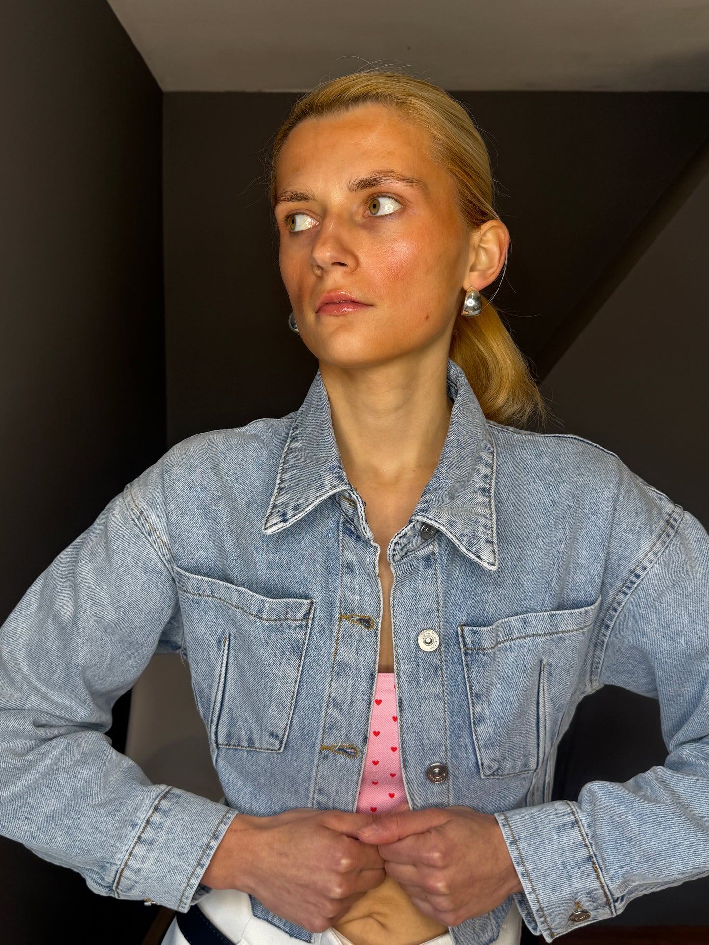 Darcey gaiši zila īsa džinsa jaka