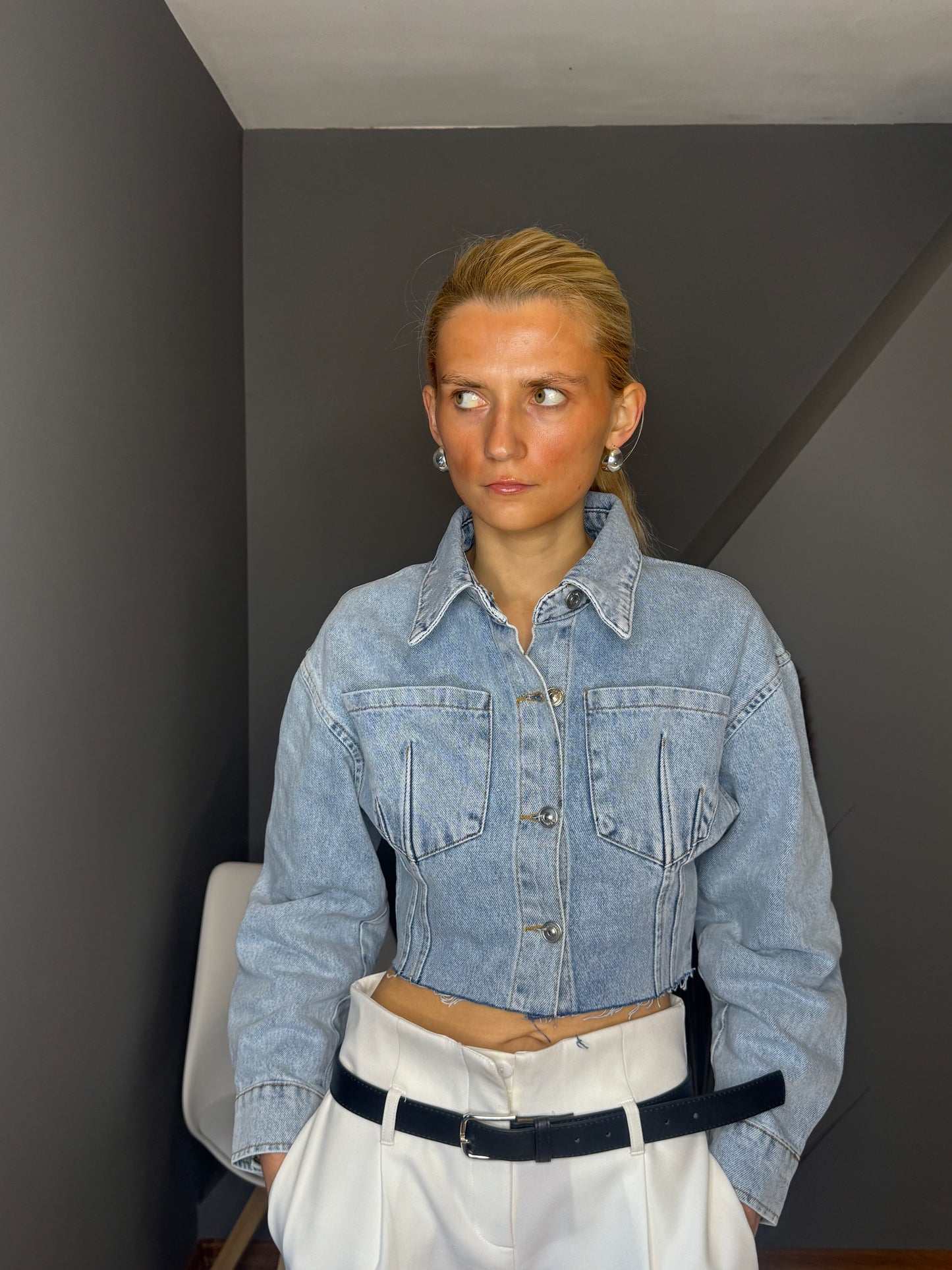 Darcey gaiši zila īsa džinsa jaka