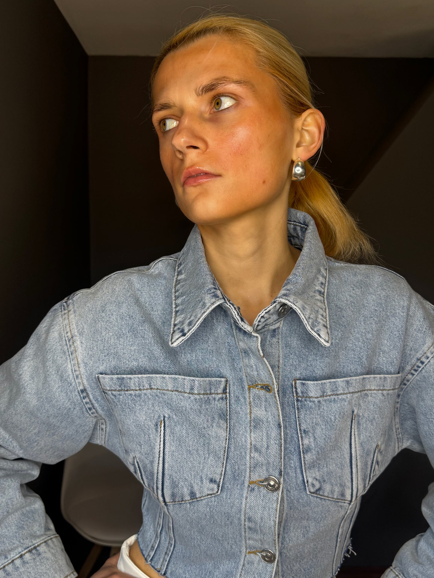 Darcey gaiši zila īsa džinsa jaka