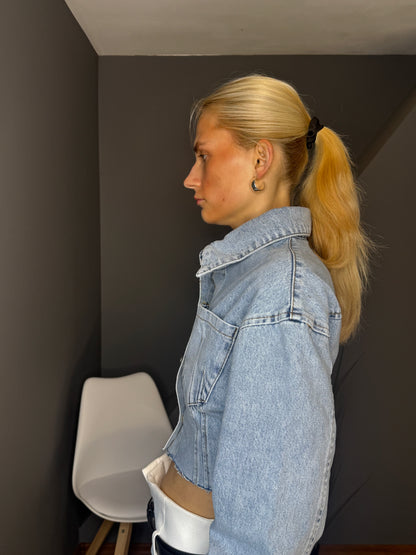 Darcey gaiši zila īsa džinsa jaka