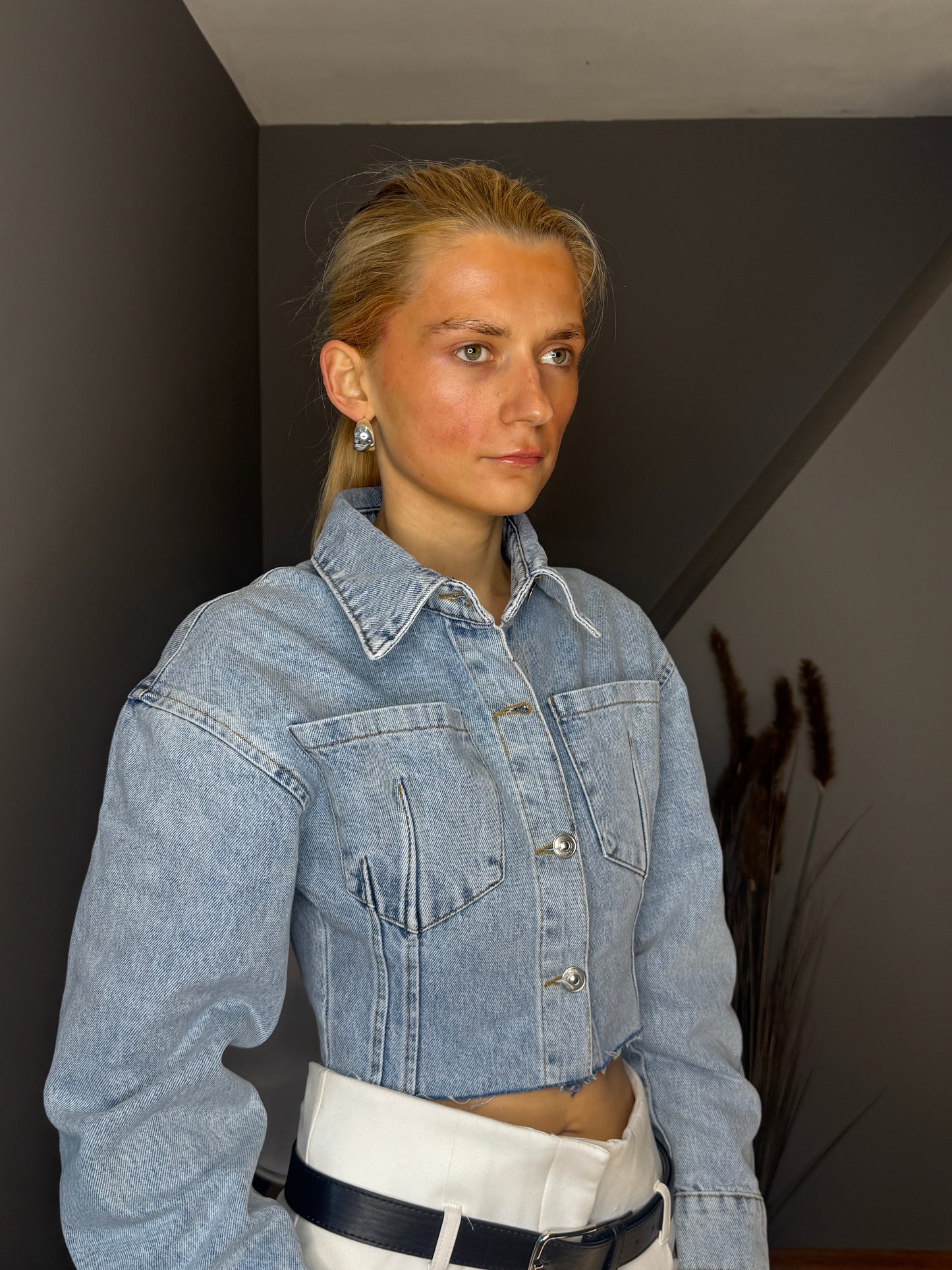 Darcey gaiši zila īsa džinsa jaka