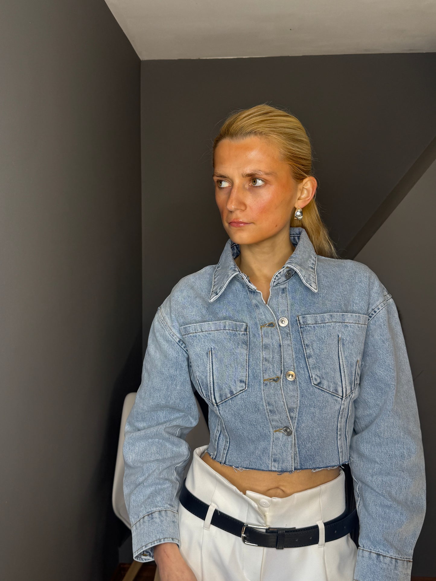 Darcey gaiši zila īsa džinsa jaka