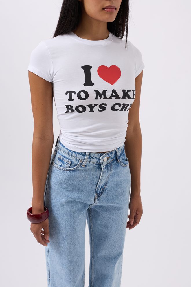 Īss T-krekls ar izšuvumu un apdruku - balts